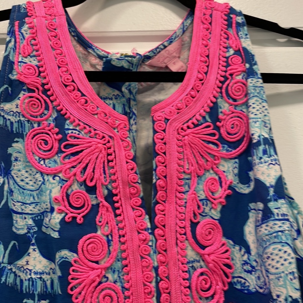Lilly Pulitzer Sz 6 dress, blue and white elephant print. - Picture 3 of 5